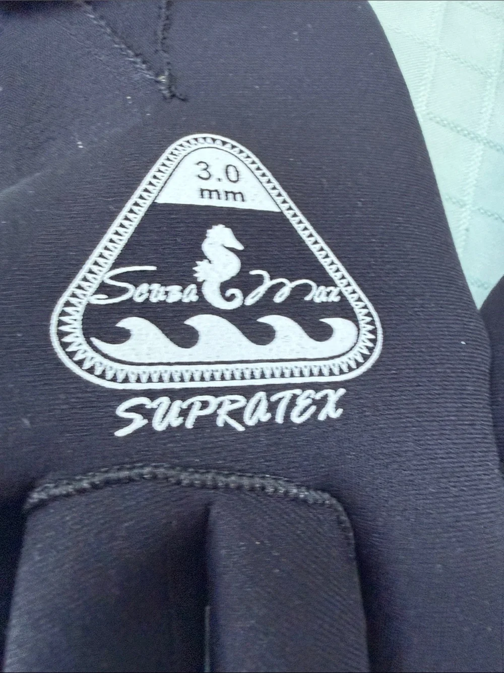 New Supra Tex Black Neoprene Swim Gloves